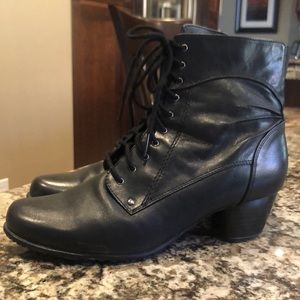 Blondo Lace-up Boots